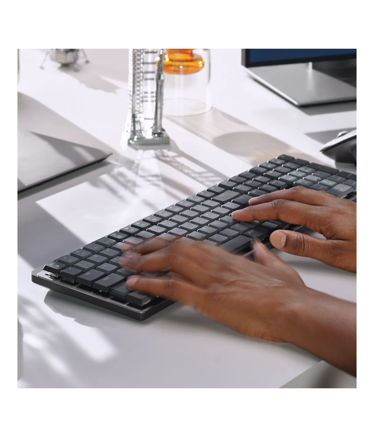 Teclado Mecánico Logitech MX Mechanical Grafito